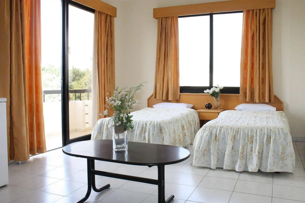 Tycoon Apartments