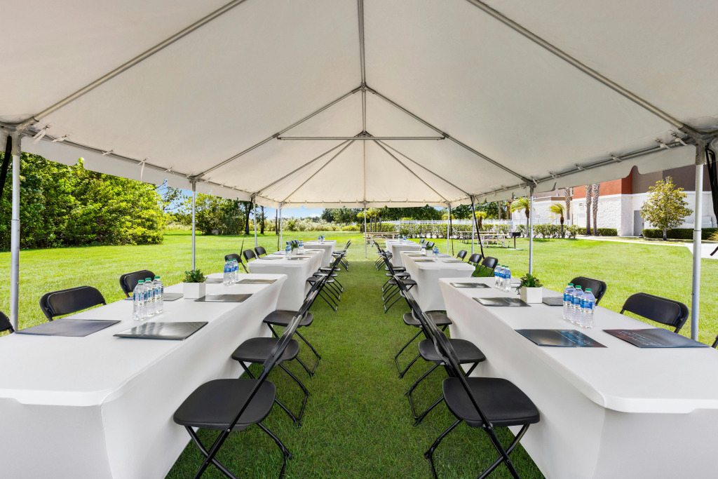 Holiday Inn Express Hotel & Suites Fort Pierce West by IHG