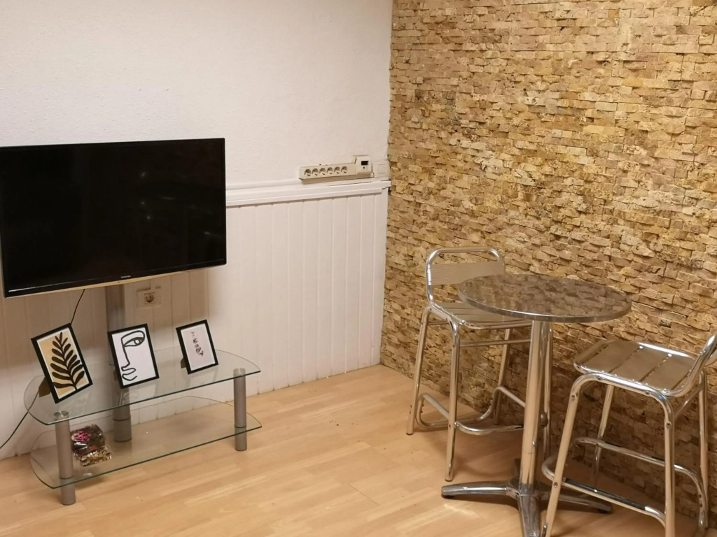 Acogedor apartamento con excelente ubicación.