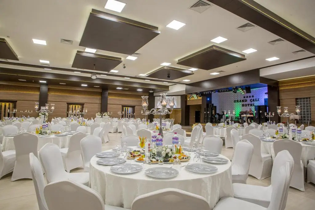 Grand Cali Hotel