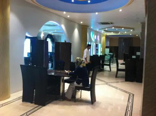 Safari Hotel