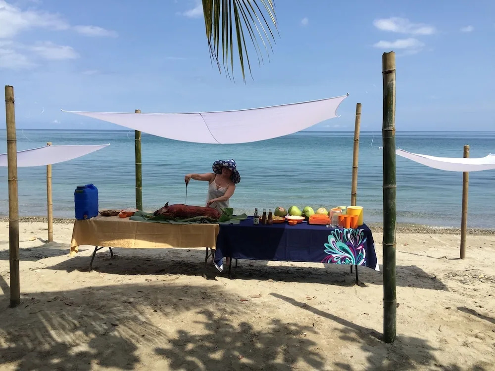 Kingki Beach by Puerto Bayview