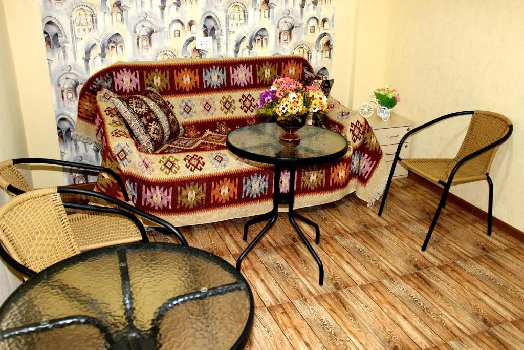 Pshavi street hotel
