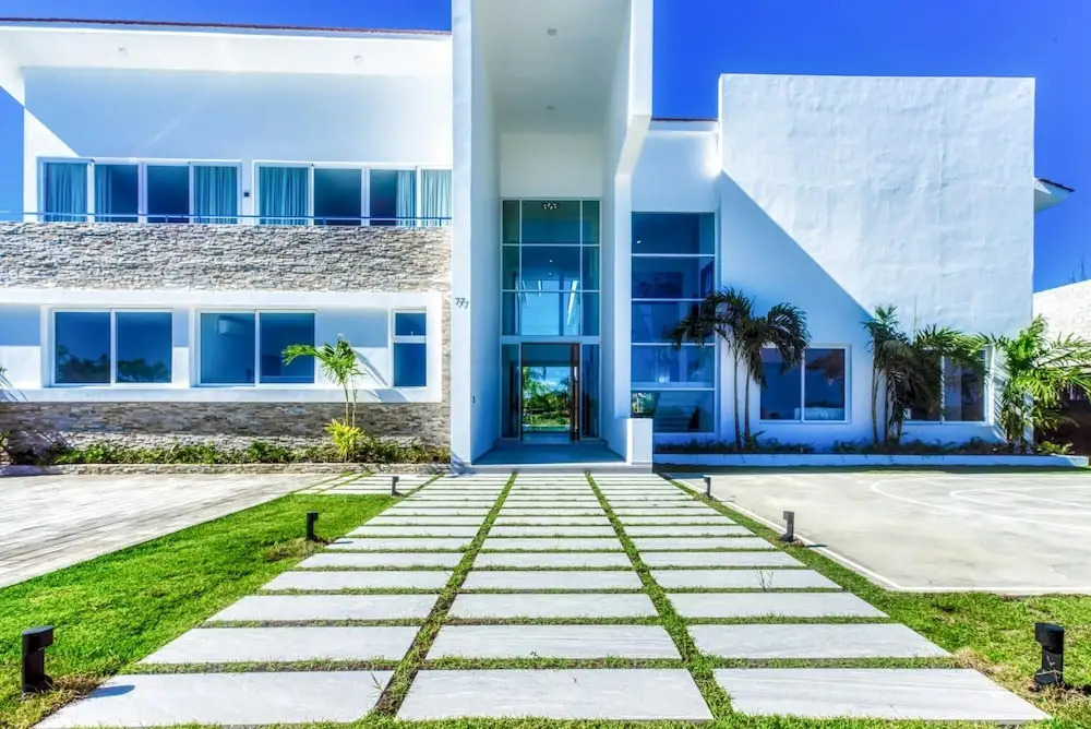 Cap Cana Villa for Rent – Fantastic Modern & New Oceanfront Villa