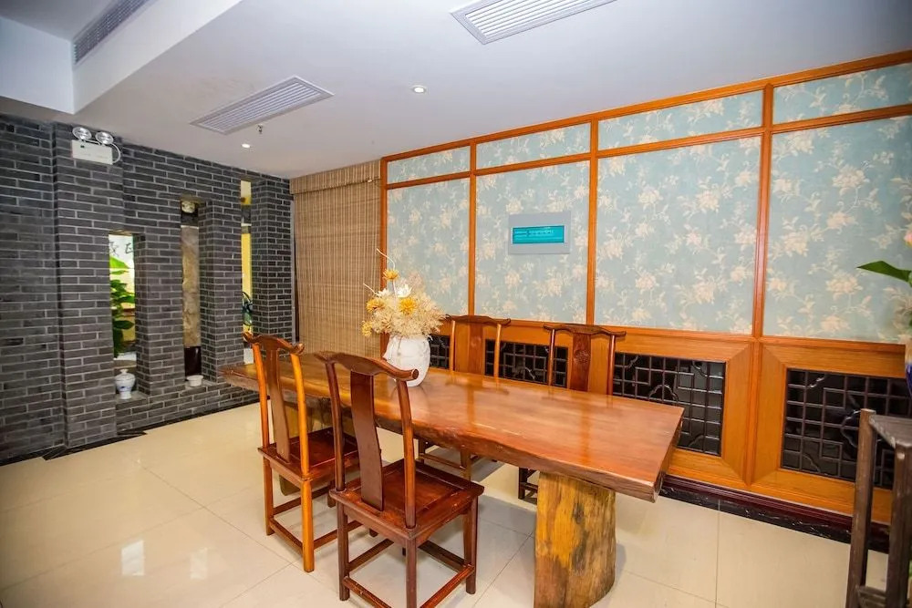 Suzhou Jade Snow Lodge