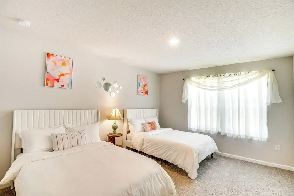 Sunny Palm Coast Home: 10 Mi To Flagler Beach!