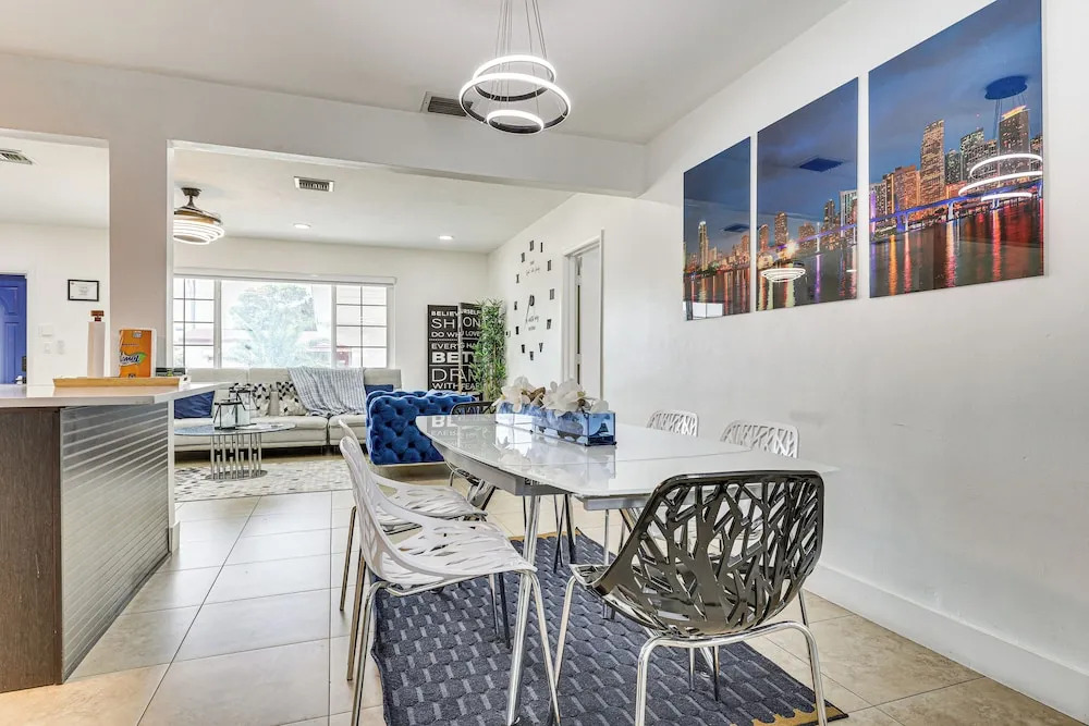 2 Mi to Hard Rock Stadium: Home w/ Hot Tub