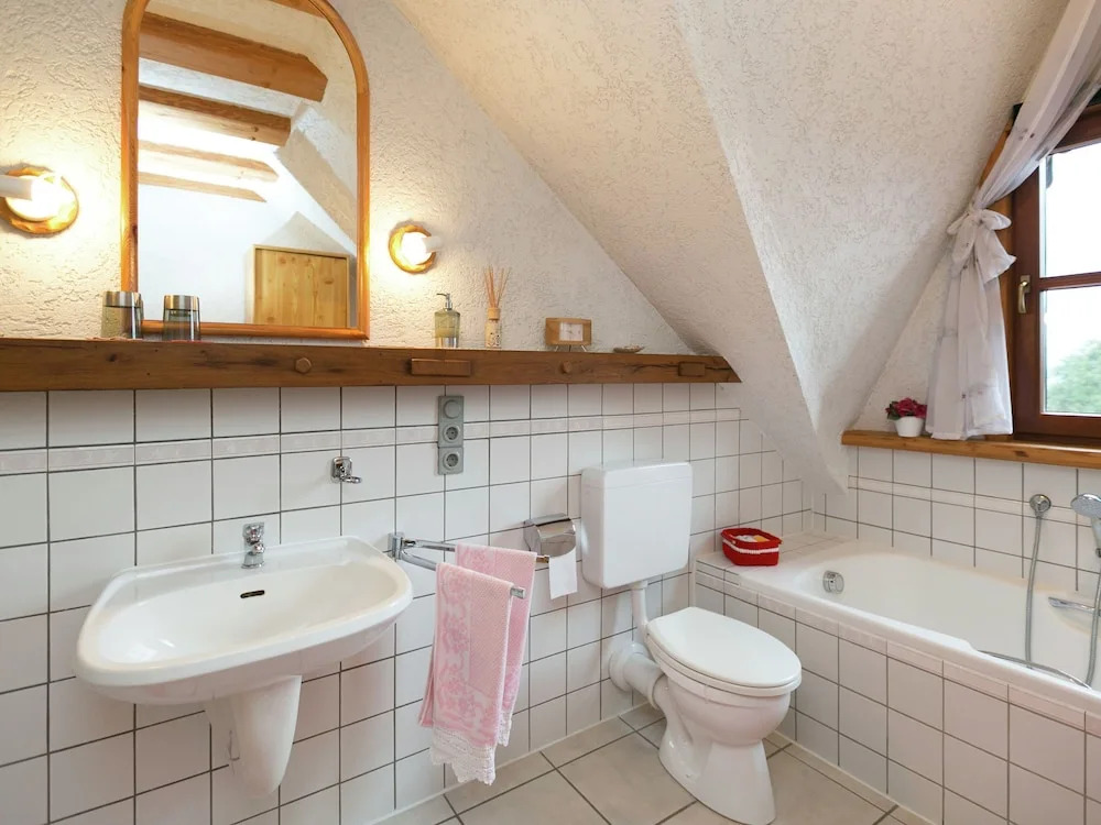 Warm Apartment In Bombogen With Private Parking