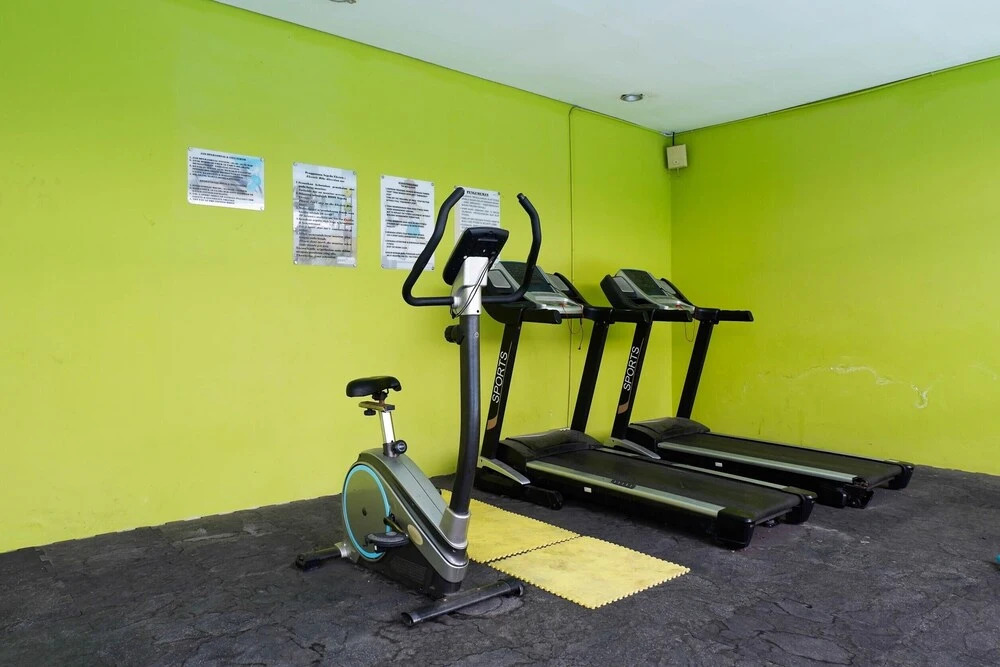 Relaxing Studio Apartment At Puri Mas
