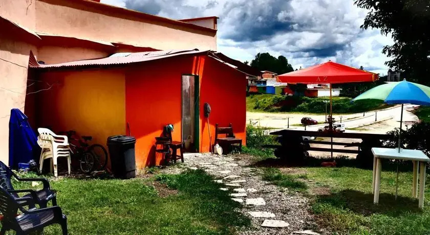 Tomate Cafe Hostel