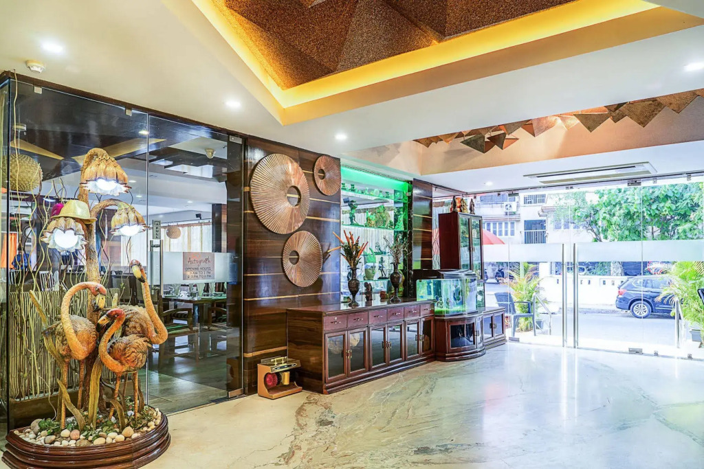 Super Inn Armoise Hotel - Navrangpura, Ahmedabad
