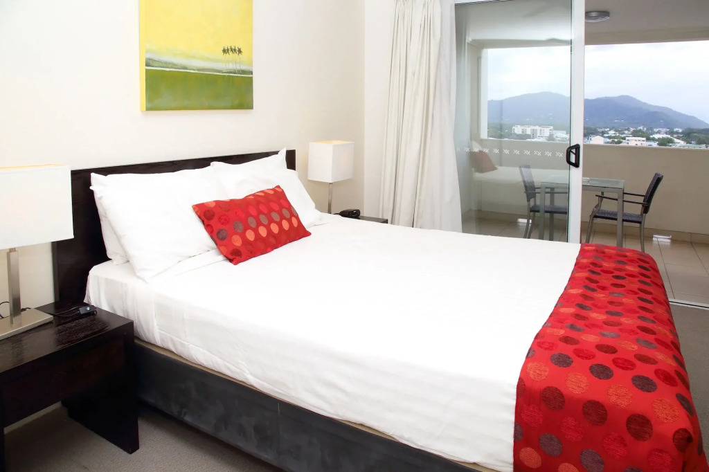 Cairns Central Plaza Apartment Hotel Official