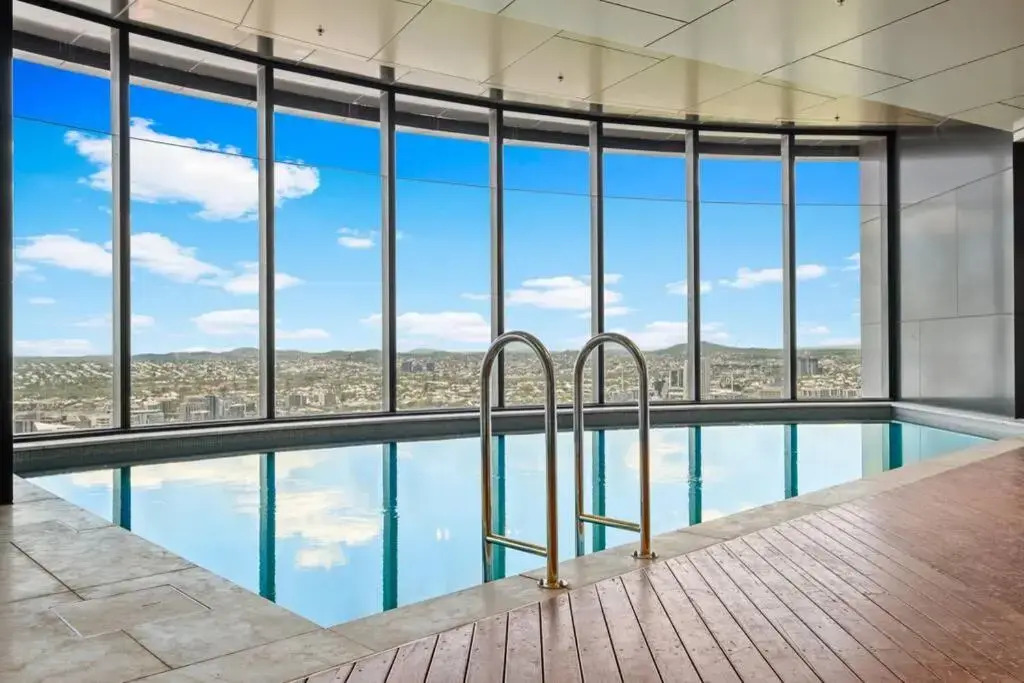 Lvl 57 Skytower Breathtaking Views CBD Wifi Carpark by Stylish Stays