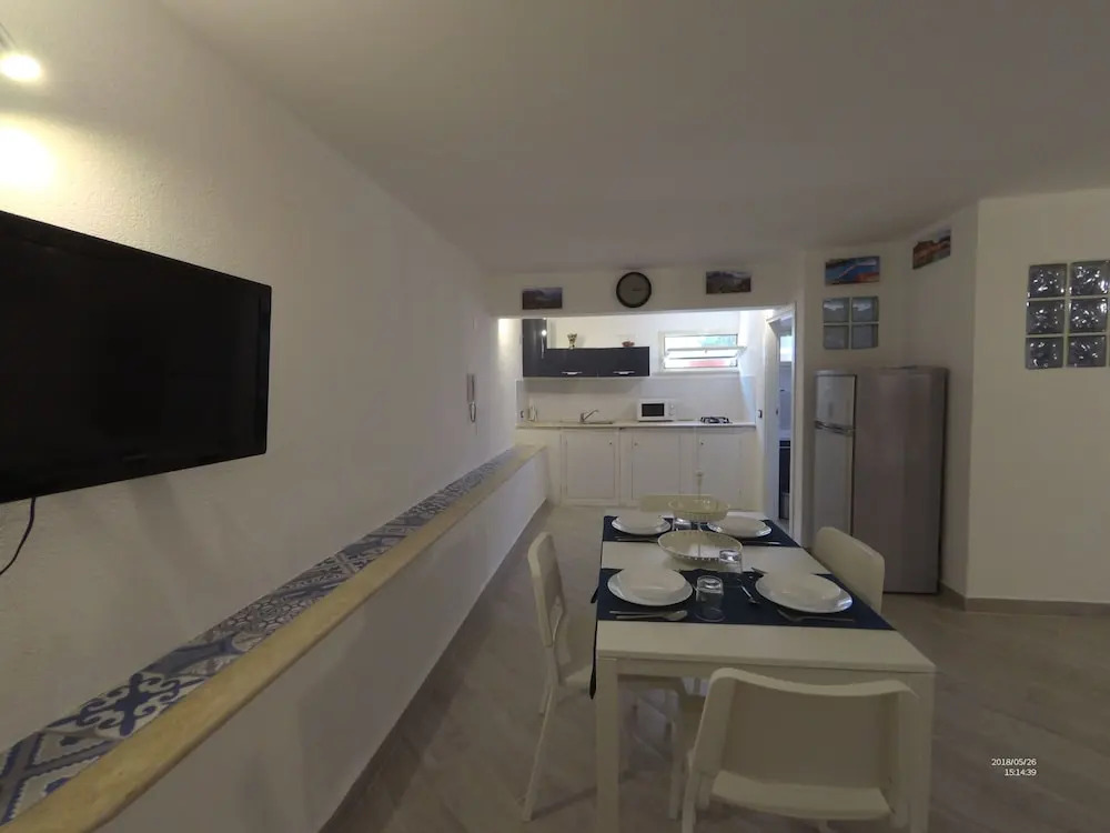 La Petit Maison