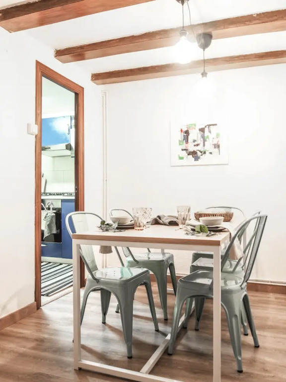 Aragó large and cozy 3br apartment