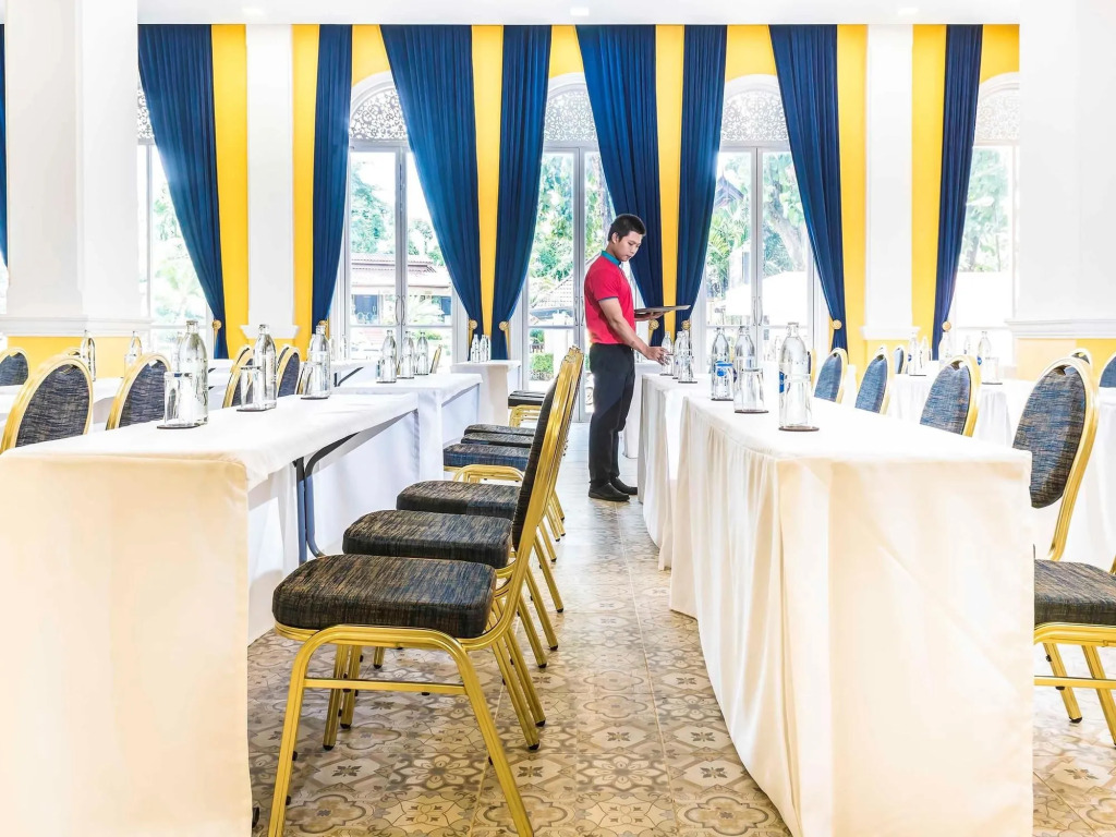 Chiangkhong Teak Garden Riverfront Hotel