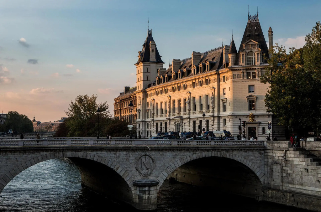 Hôtel Parc Saint-Séverin - Esprit de France