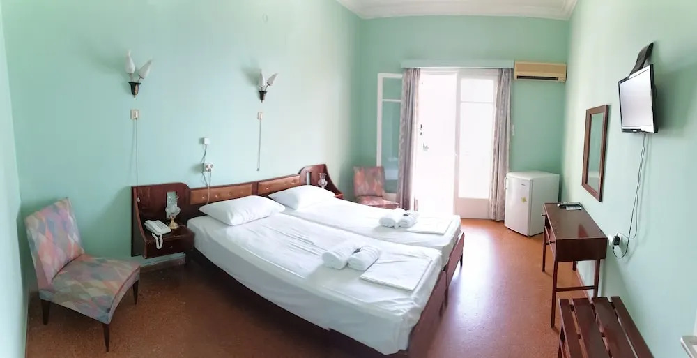 Nireus Hotel