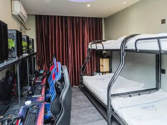 Sili Carl Visual Hotel