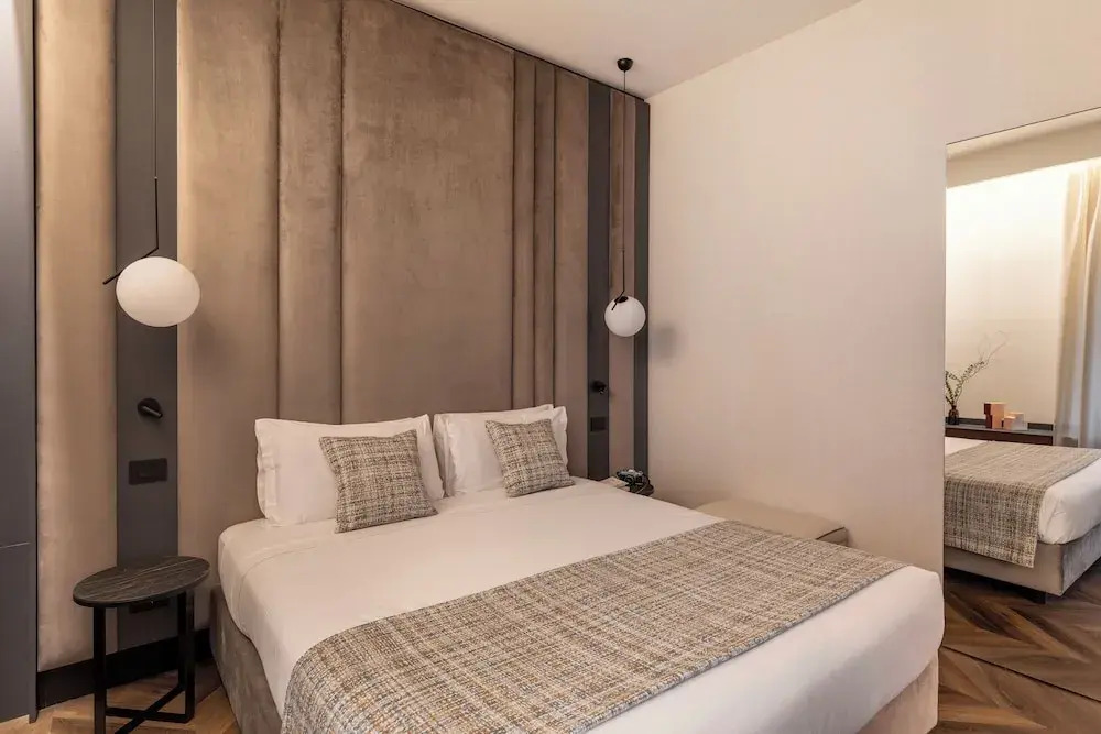LUMERA STAY - Brera