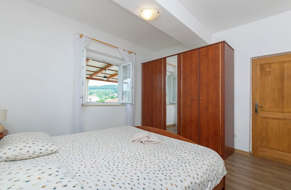 Apartment Sunny