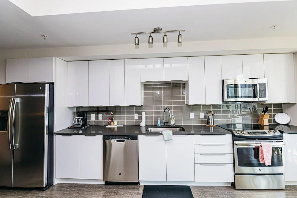 Uptown Fully Furnished Apartments