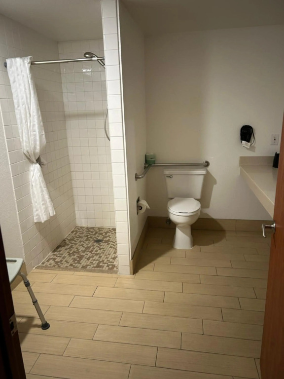 Country Inn & Suites by Radisson, Delta Park North Portland
