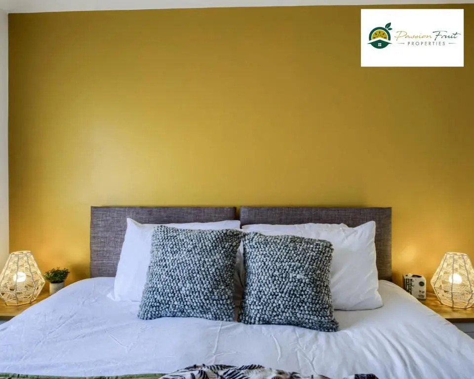 3 Bedroom Coventry House By Passionfruitproperties With Free Wi-fi, Driveway & Garden- 26WWC