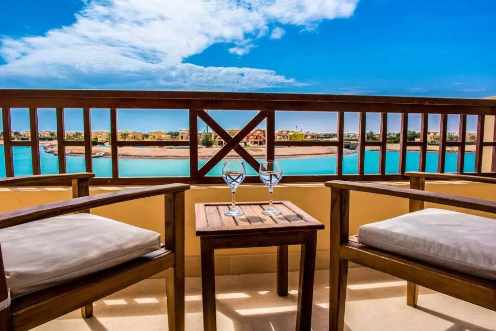 El Gouna Luxurious 2BR + Pool, Lagoon view in Sabina