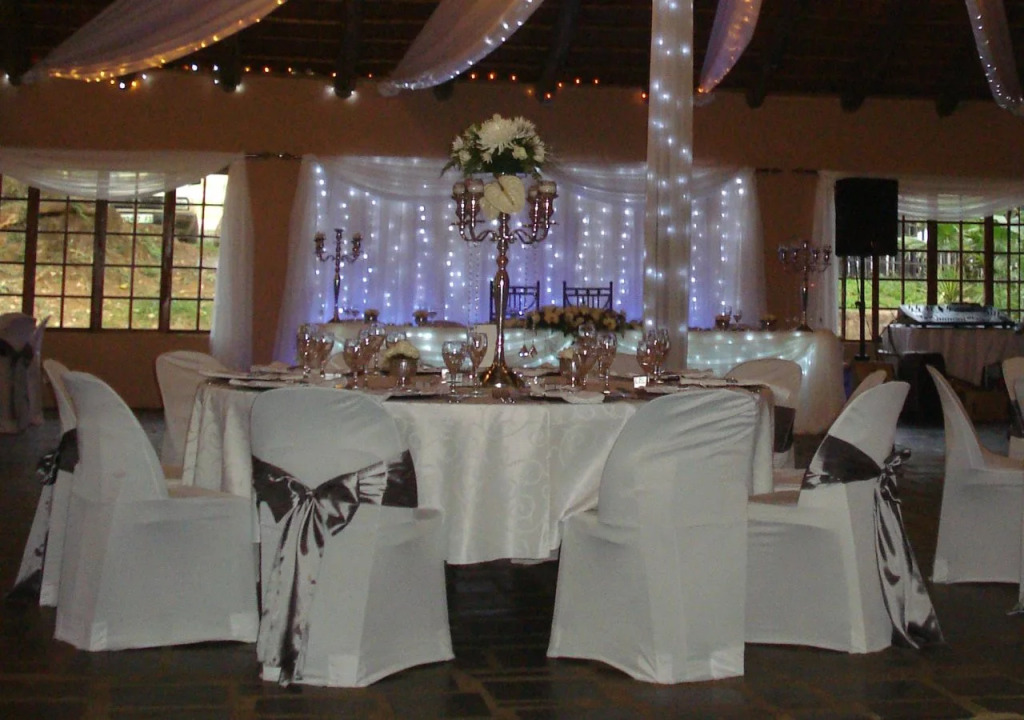 Motozi Lodge