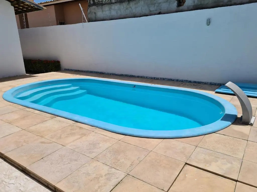 Casa na Aruana com piscina e 3/4