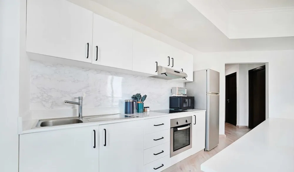 LUX The Dubai Marina View Suite