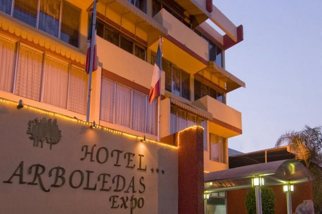Hotel Arboledas Expo