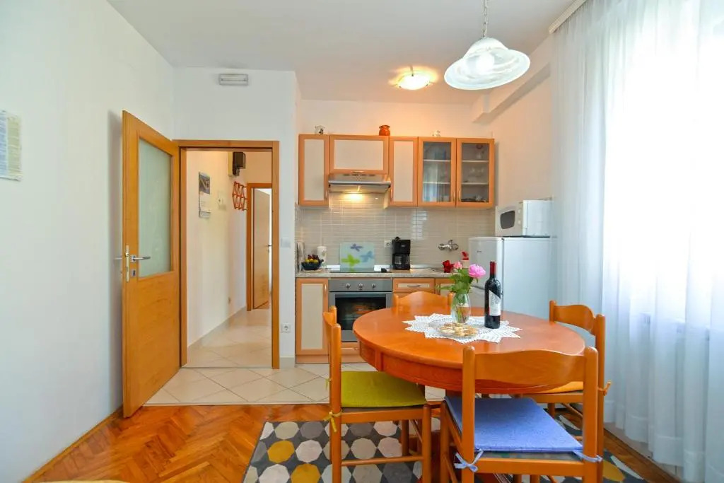 Apartments Marko 1377