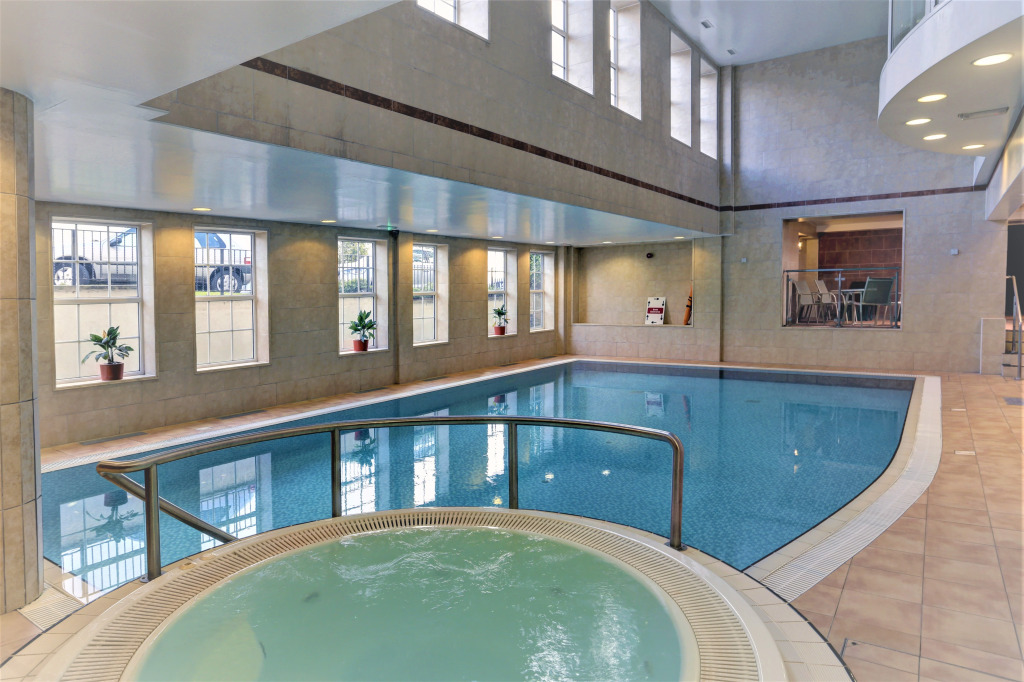 Crowne Plaza East Midlands Airport by IHG