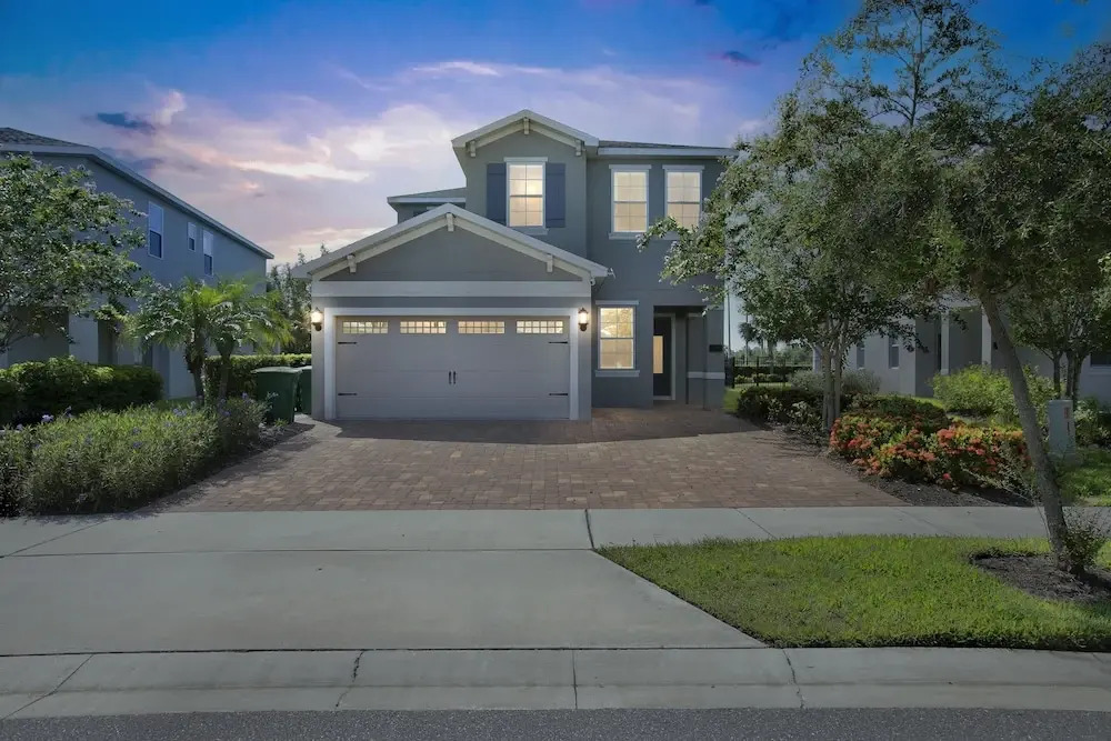 Modern Private Pool 4 Bedroom Home by Disney 4 Home by RedAwning