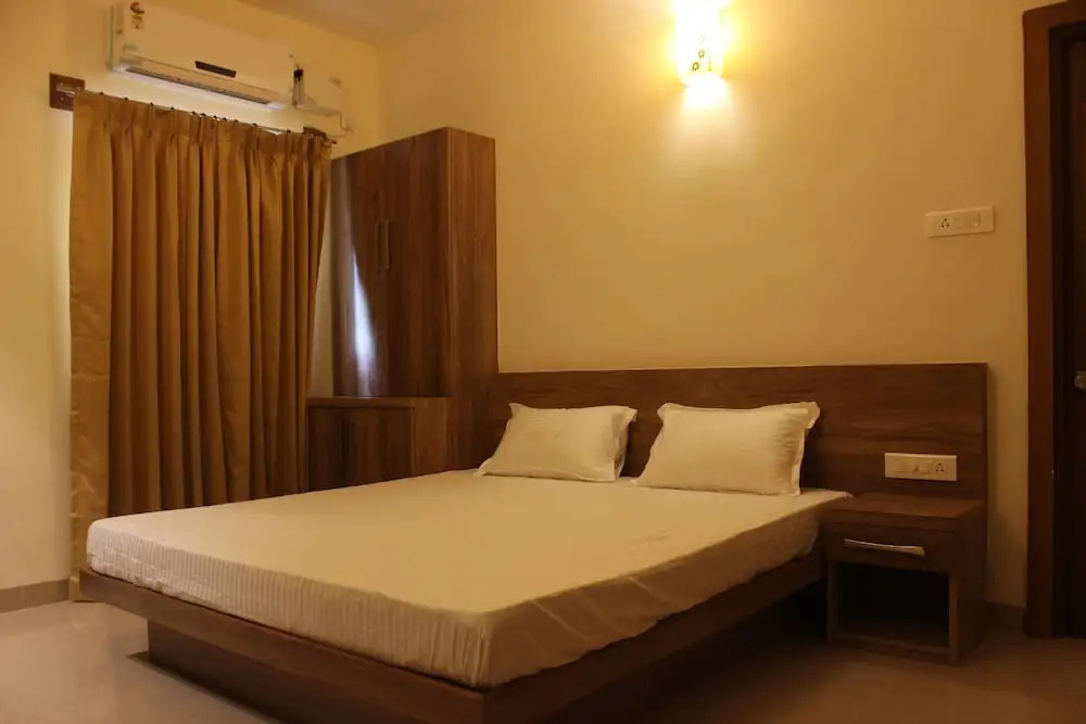 OYO 9290 Home Party 3 BHK North Goa Road