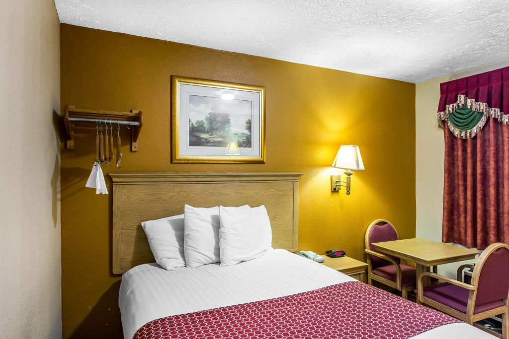 Rodeway Inn Goodlettsville South