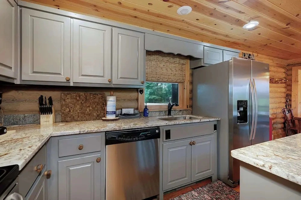Whippoorwill Calling - Endless Mountain Views, Hot Tub and Fire Pit