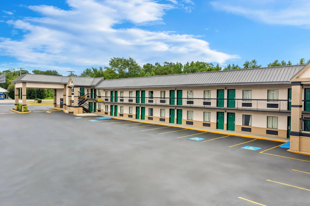 Super 8 by Wyndham Columbia