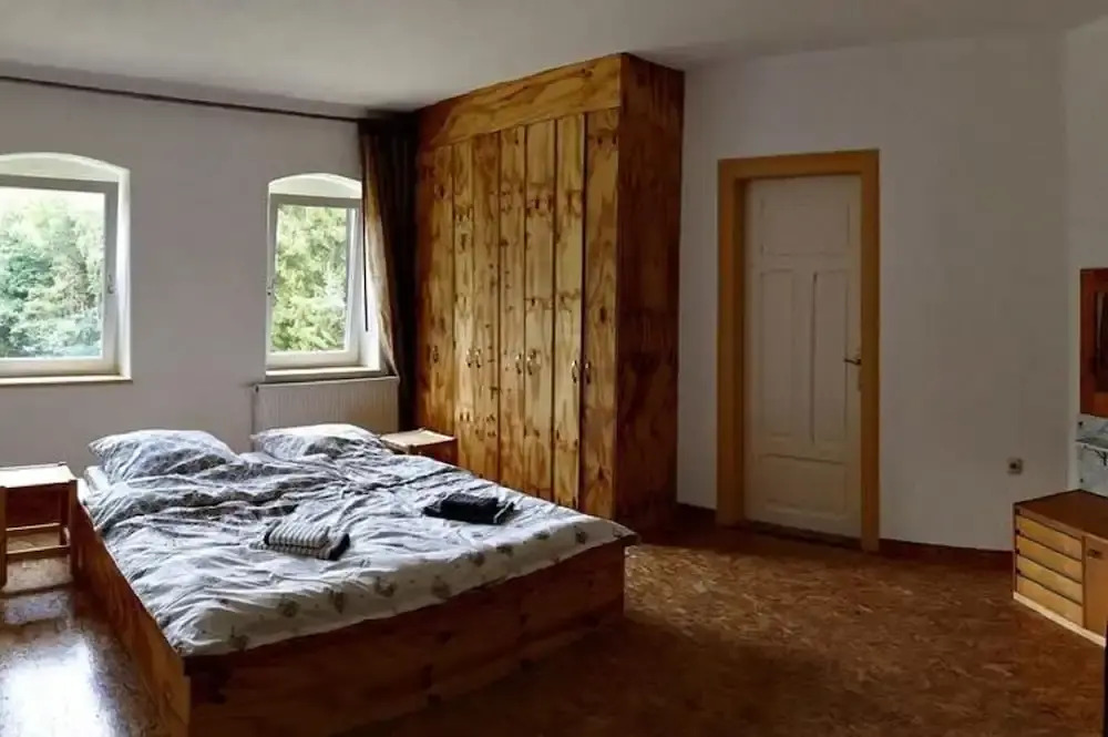 Villa Rotschoenberg im Tal der Freiberger Mulde
