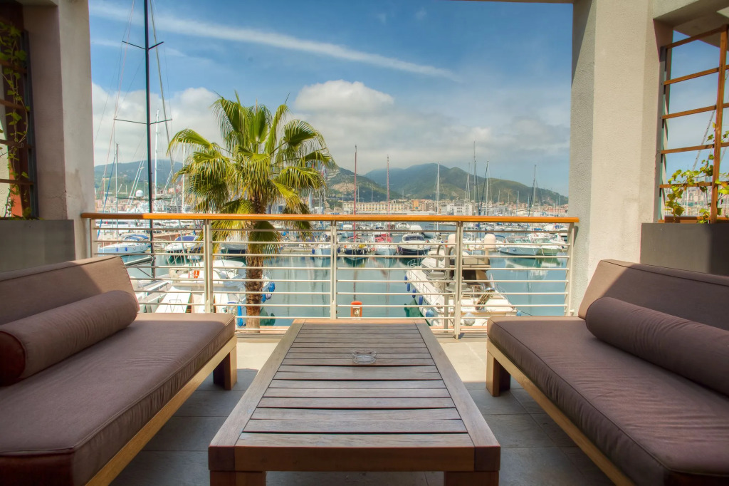 Marina Place Resort