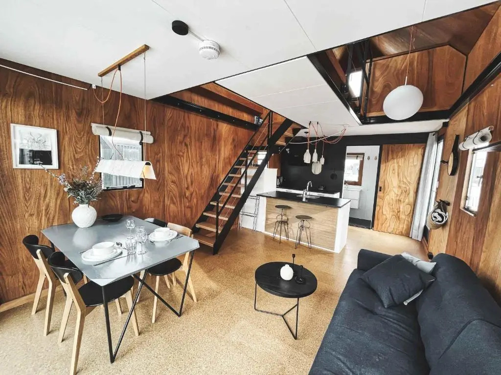 Basecamp Tiny House Eco-resort IJmuiden