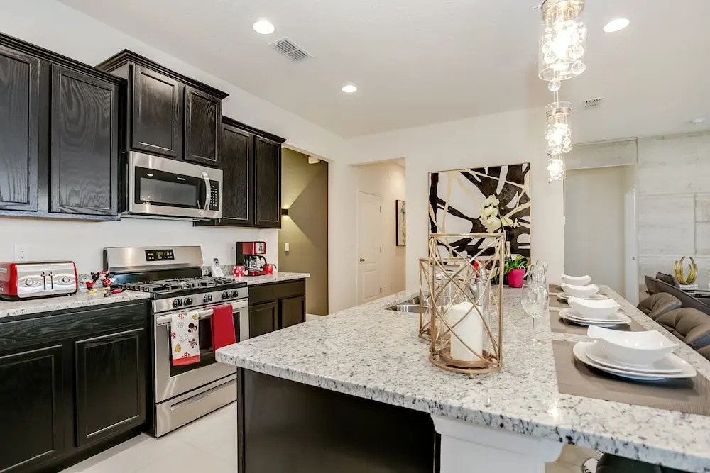 6bed 4Ba Villa Game Room Pool Spa