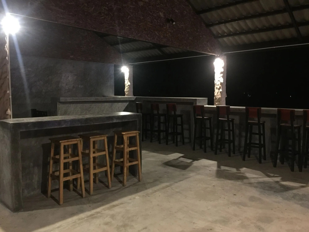 Nirvana Guesthouse & Hostel