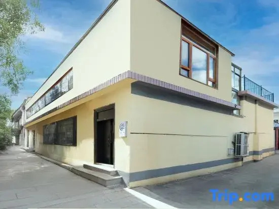 Guanshan Yue  swimming pool  prvate banquet Homestay (Qinglong Gorge)