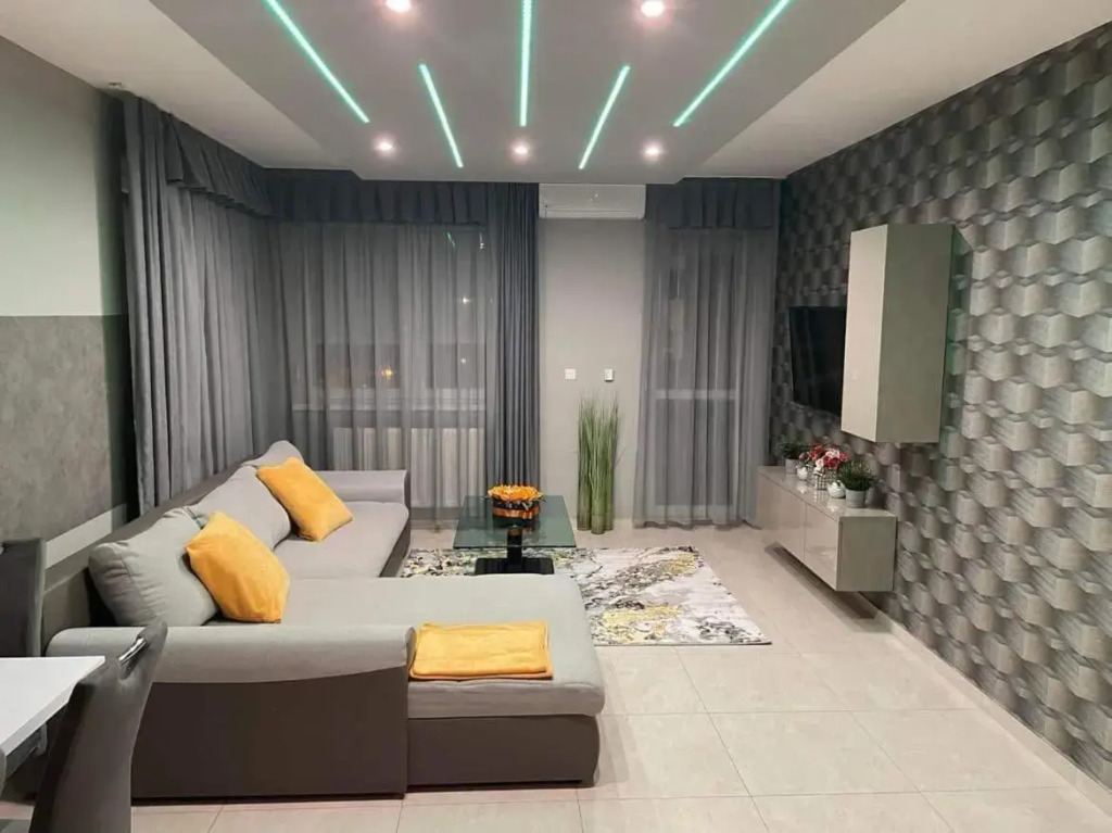 Gina Apartman