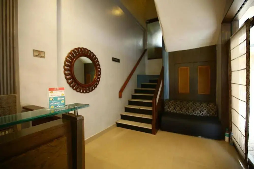 OYO Rooms Mount Road US Consulate