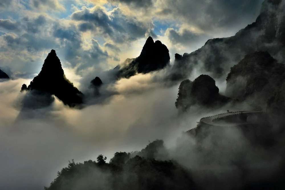 Yun Meng Qi  Inn
