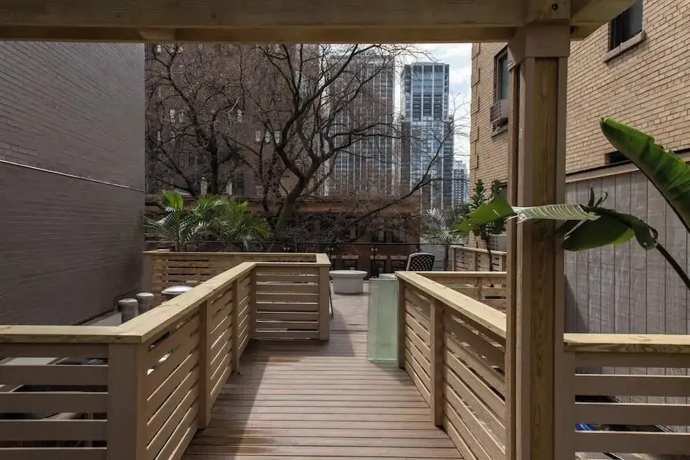 Luxury 4BD Gold Coast Penthouse With Deck Views